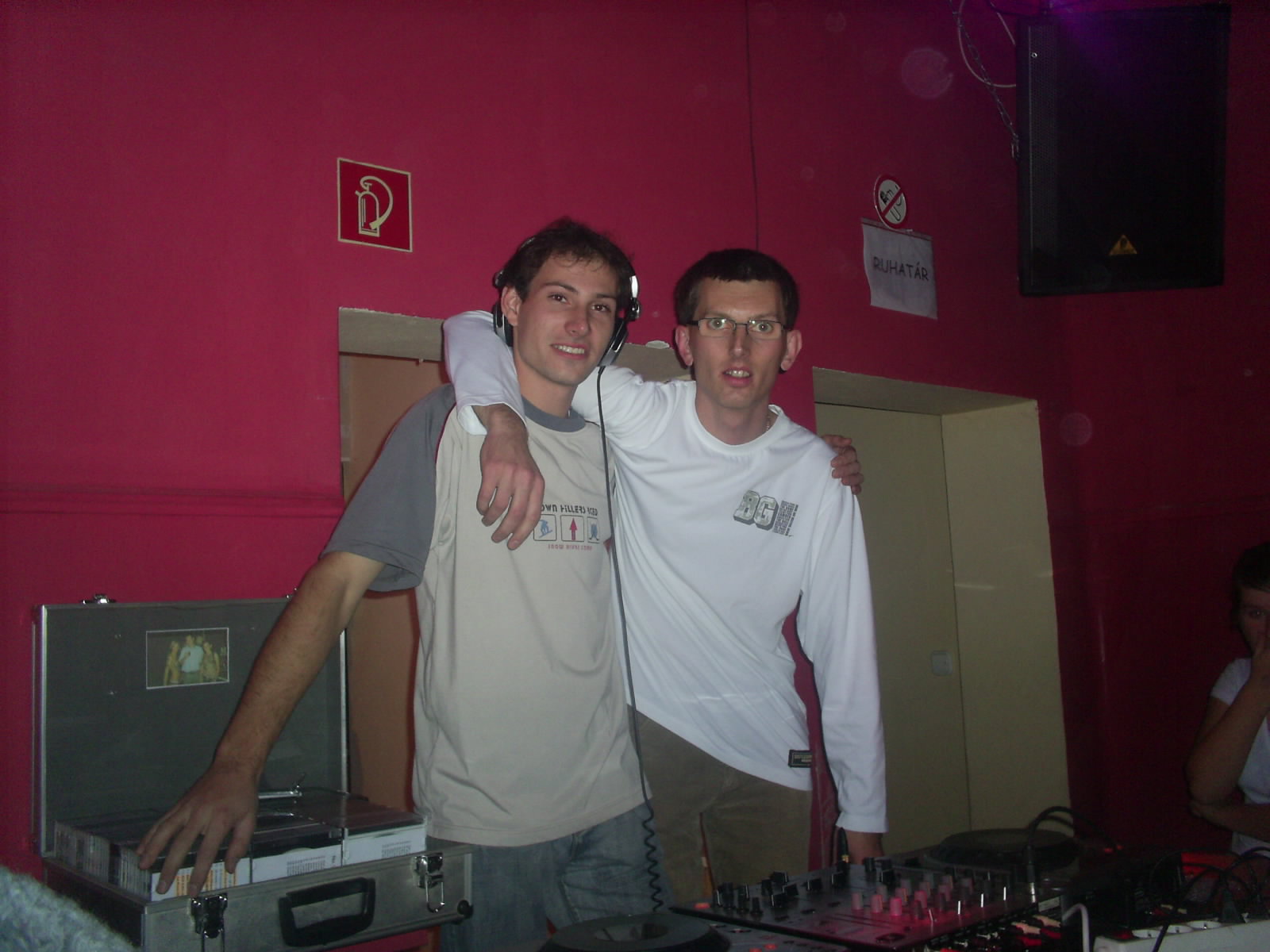 Zotya s Pisti  Nagggyyyyon tuti  DJ-k
